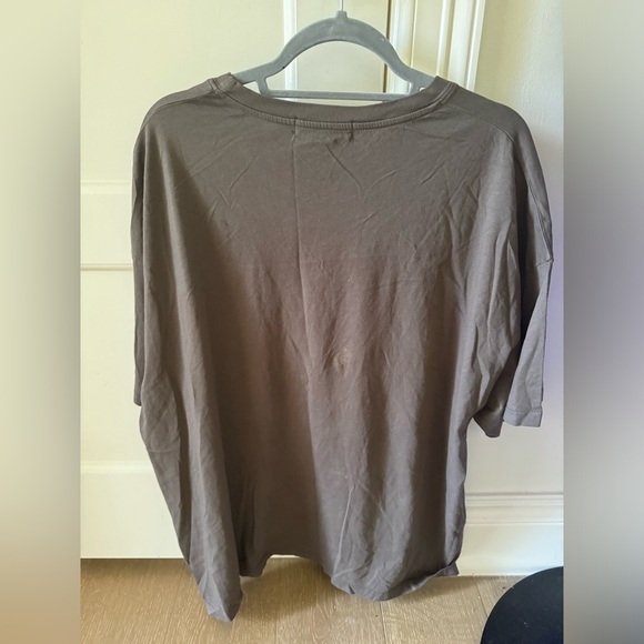 Daydreamer O/S Grateful Dead Graphic Top. โก๏ธ๐ - Picture 3 of 5